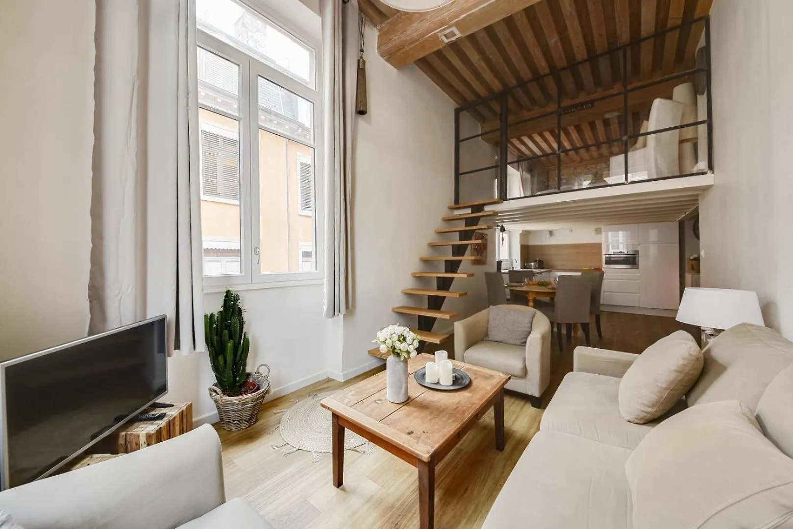 Guestready - Magnificent Duplex Canut Hypercentre Лион
